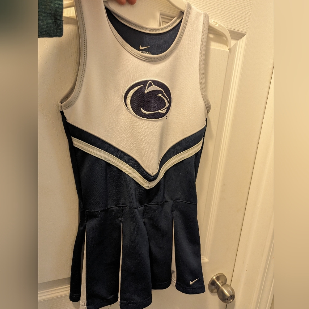 Penn State Cheerleading Uniform (Size 6X)